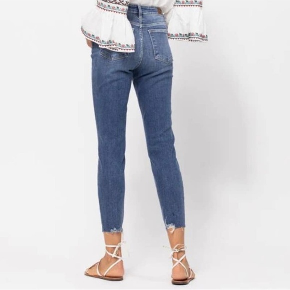 Judy Blue Relaxed Fit Jeans Medium Wash Distressed Stretch Comfy Denim 9/29 - Picture 2 of 9